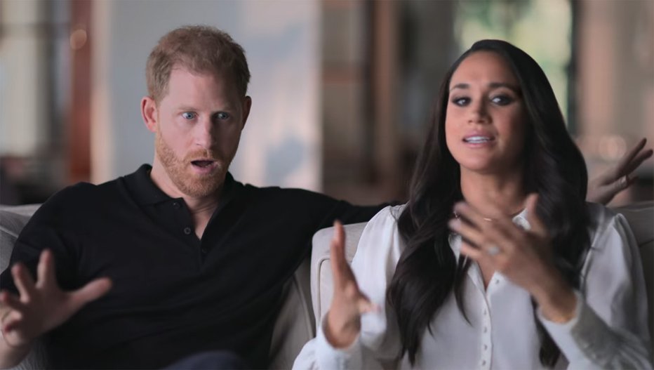 Fotografija: Princ Harry in Meghan Markle sta si svojim dokumentarcem nakopala bes vse Velike Britanije. FOTO: Netflix, zaslonski posnetek
