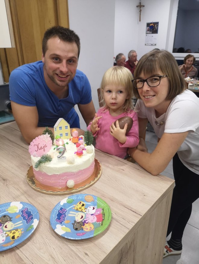 Branko Kralj je med prvimi prihitel na pomoč, na fotografiji s svojo družino. FOTO: osebni arhiv
