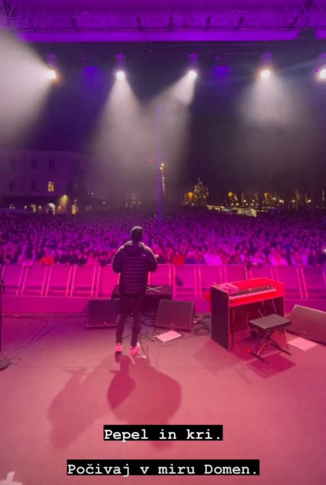 Jan Plestenjak je pel bratu v spomin. FOTO: Instagram
