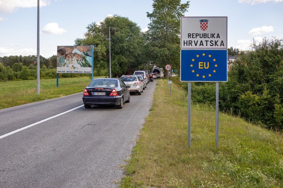 Fotografija: Simbolična fotografija. FOTO: Voranc Vogel
