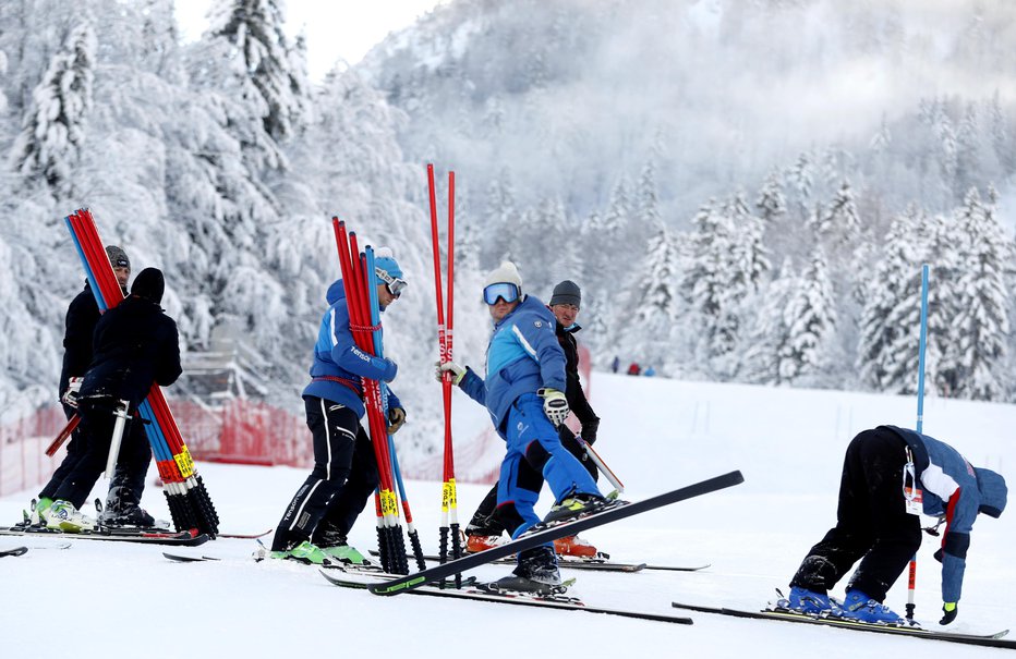 Fotografija: Dandanes sodobne športne ure že poskušajo oceniti potreben čas okrevanja, odgovor iščejo na podlagi podatkov posameznika in izmerjenih vrednosti le-teh. FOTO: Matej Družnik
