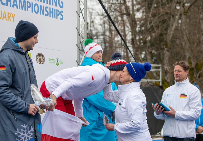 Na zmagovalnem odru FOTO: Mirko Kunšič
