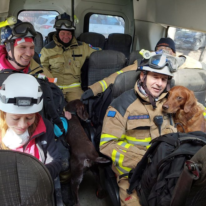 Slovenski reševalni psi in njihovi vodniki so pokazali srčnost. FOTO: EU Civil Protection
