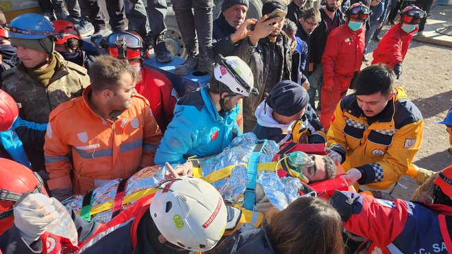 18-letni Muhammed Cafer Cetin je bil skupaj z leto mlajšim Abdulbakijem ujet v kotlovnici. FOTO: REUTERS
