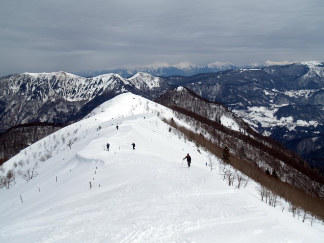 Vršni greben. FOTOGRAFIJE: Janez Mihovec
