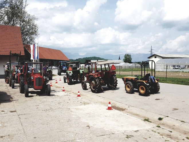 Na tehničnih pregledih se vidita blišč in beda slovenskih traktorjev. FOTOgrafije: Tomaž Poje
