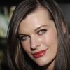 Milla Jovovich Ukrajini napisala ljubezensko pesem