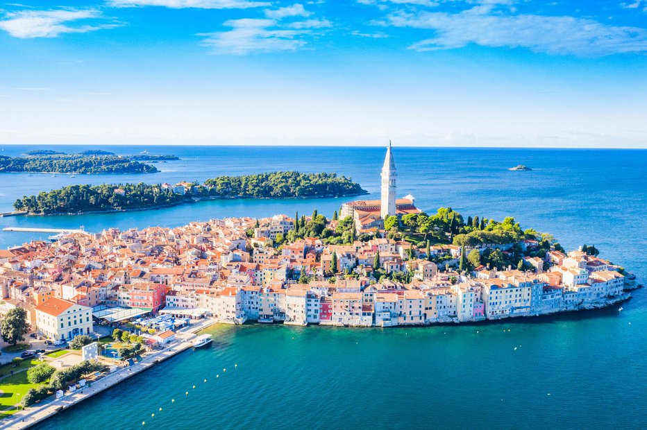 Fotografija: Med najbolj priljubljenimi je Rovinj. FOTO: Iascic Getty Images/Istockphoto
