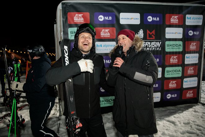 Nekdanji smučarski as Jure Košir in povezovalec prireditve Peter Poles
