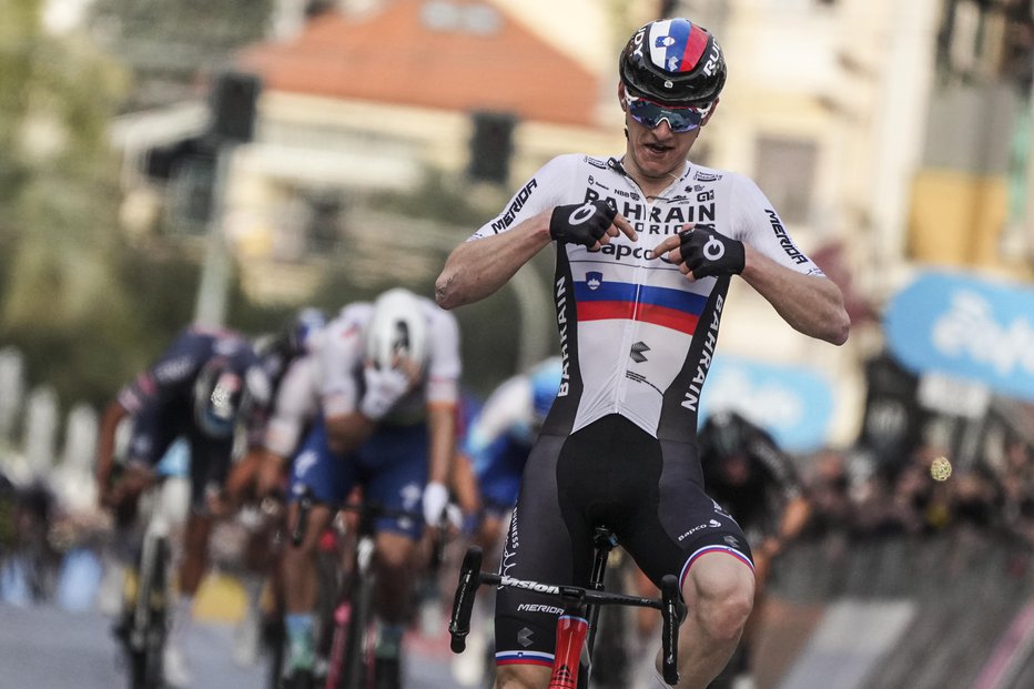 Fotografija: Matej Mohorič bo danes branil lansko zmago na dirki Milano–Sanremo. FOTO: Gian Mattia d'Alberto/LaPresse
