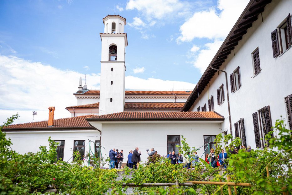 Fotografija: Samostan Kostanjevica v Novi Gorici. FOTO: Ana Rojc