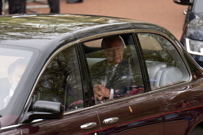 Karel III. je po mnogočem poseben in tega se bo držal tudi pri kronanju. REUTERS FOTO: Pool Via Reuters