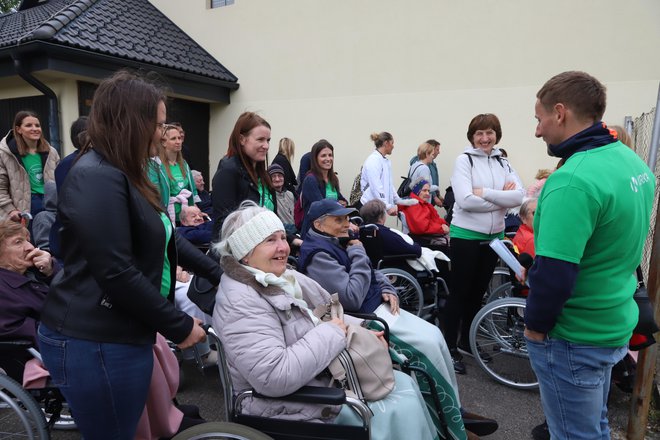 Varovanci novomeškega doma starejših so bili zadovoljni. FOTO: Tanja Jakše Gazvoda