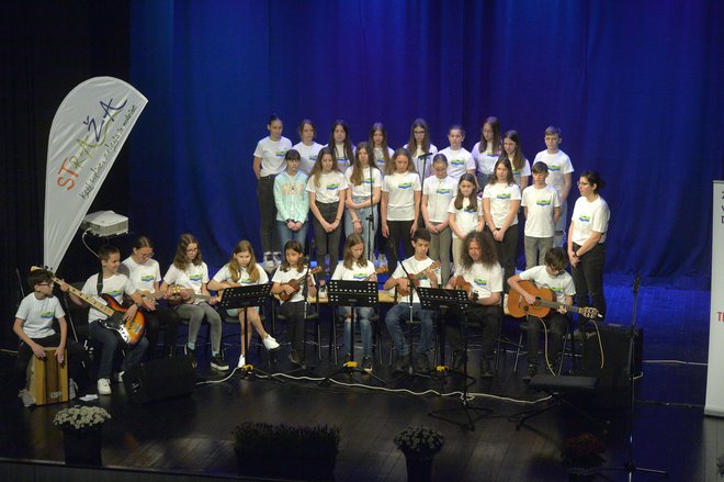 Pred začetkom ocenjevanja so pripravili bogat kulturni program. FOTO: Drago Perko