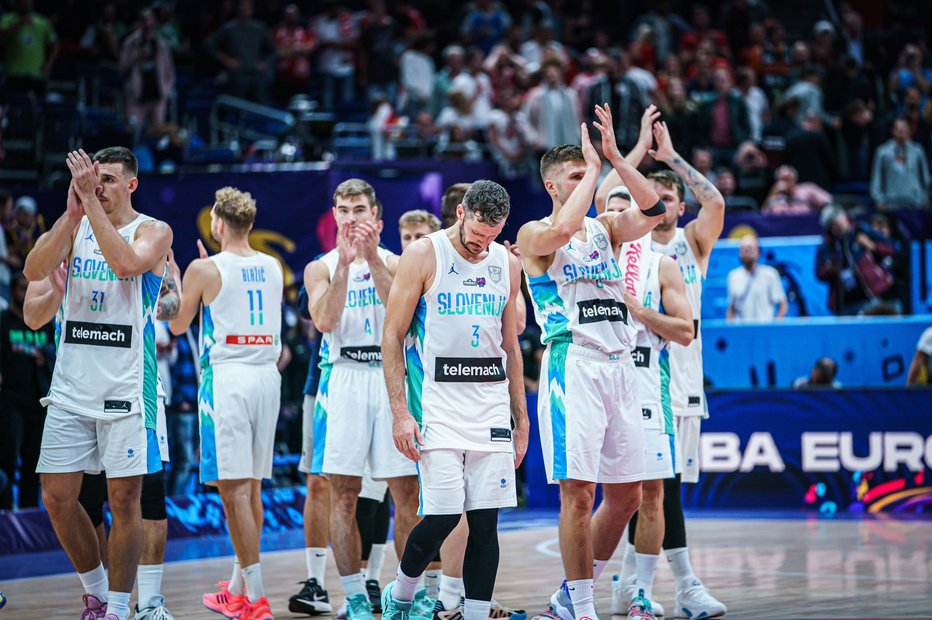 Fotografija: Po lanskem EP so slovenski košarkarji zapustili Berlin sklonjenih glav. Kako bo po SP? FOTO: FiBA