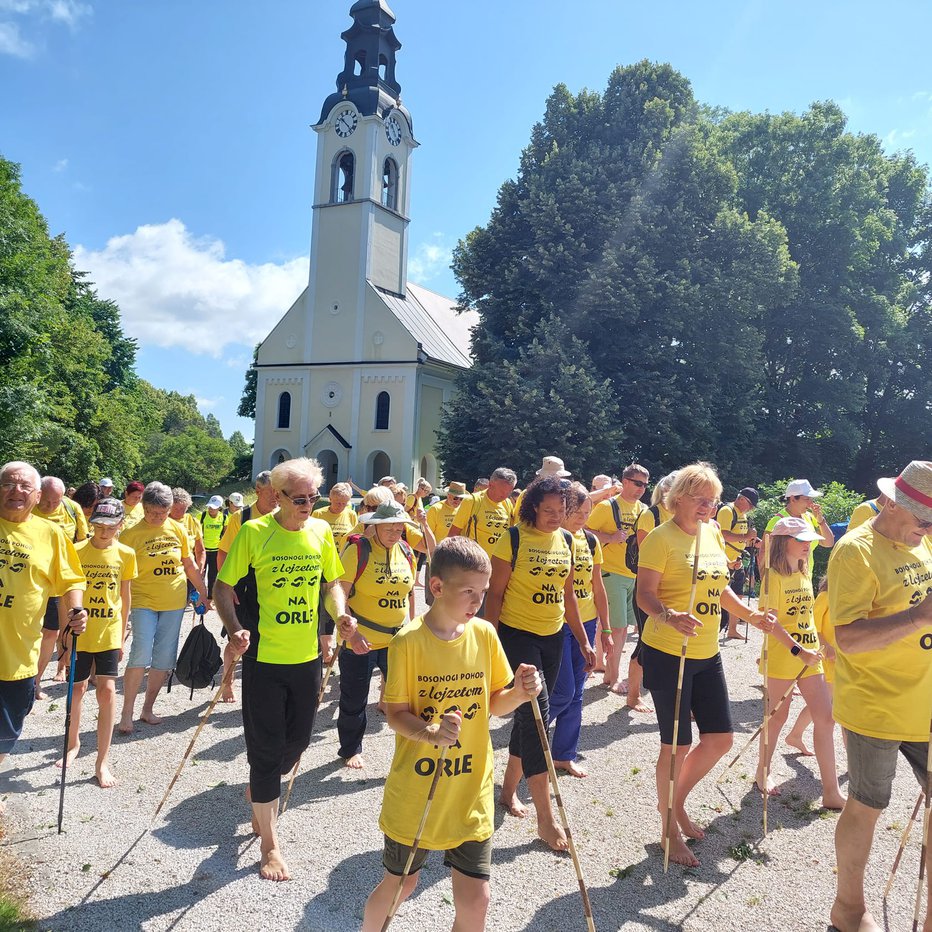 Fotografija: Brez obuval na hrib FOTOGRAFIJE: Osebni arhiv