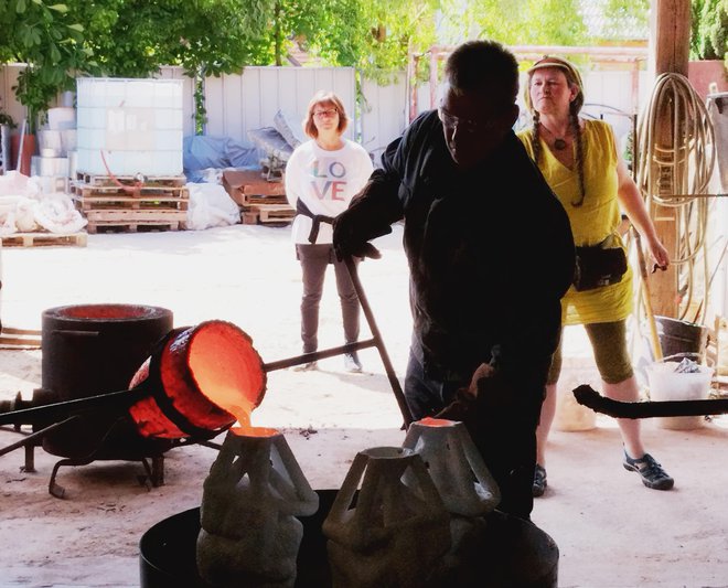 Vlivanje brona pri Borutu Kamšku FOTO: JANEZ KUHAR