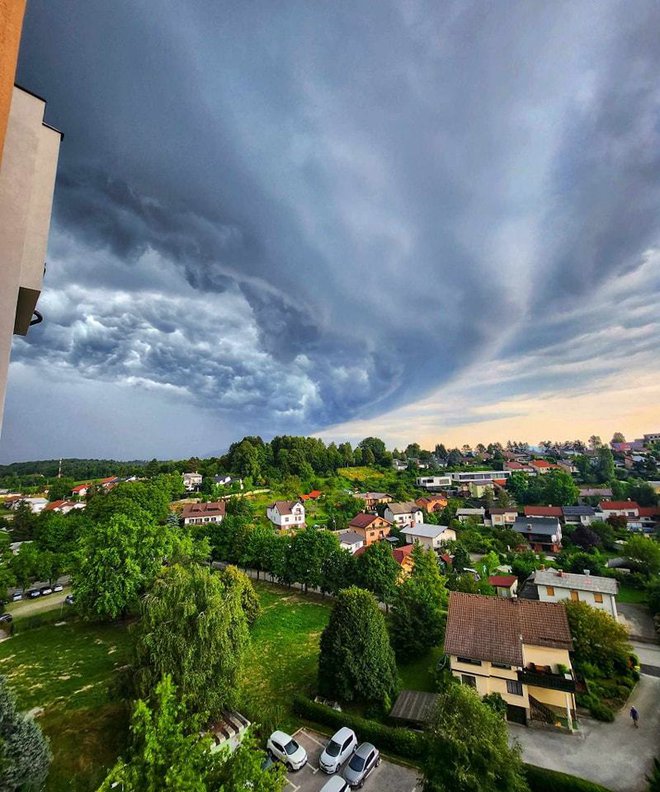 Nevihtni pas nad Celjem FOTO: Luka Dobravc/Neurje.si