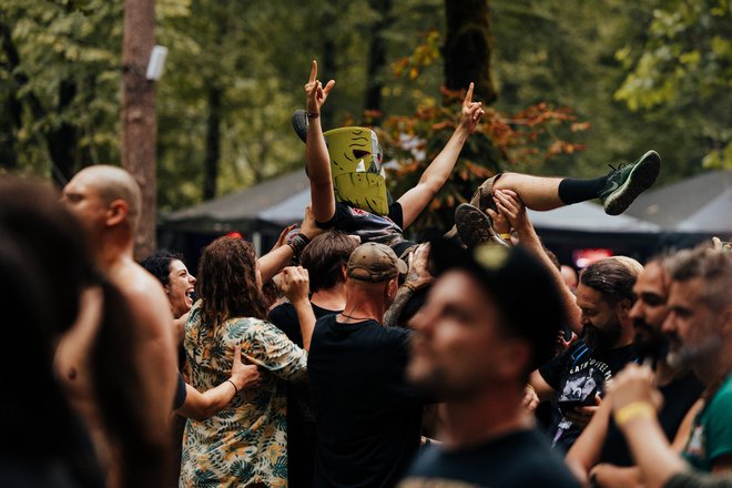 Tolminsko sotočje je znano kot odlična festivalska lokacija. FOTO: Robi Valenti