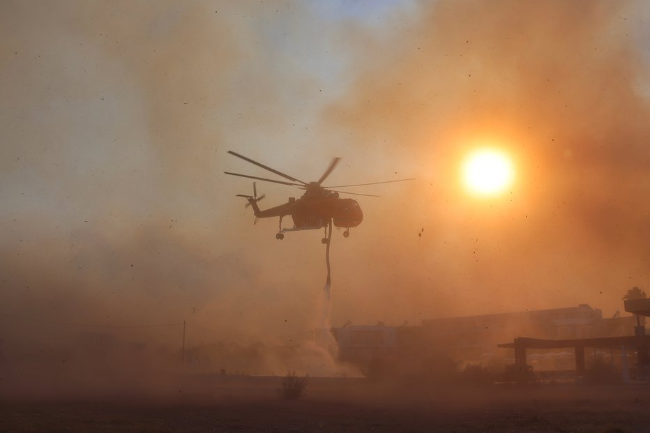 Fotografija: Obseg škode za zdaj še ni znan. FOTO: Nicolas Economou, Reuters