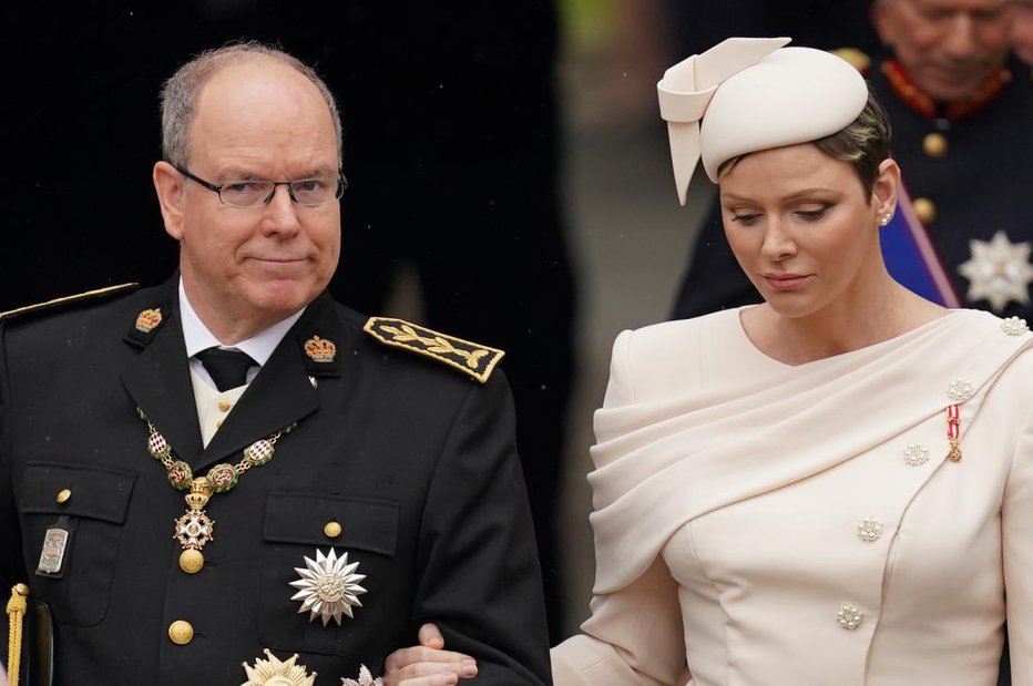 Fotografija: Princ Albert s soprogo, princeso Charlene FOTO: Reuters