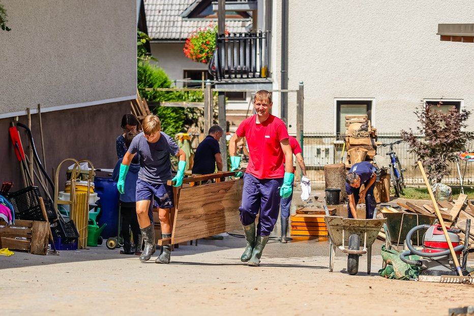 Fotografija: Sanacija poplav po naravni katastrofi v Škofji Loki in okolici, 8-8-2023 FOTO: Črt Piksi