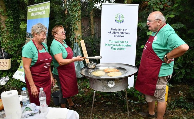 Ekipe so morale paziti tudi na organizacijo dela in čistočo. FOTO: Jože Žerdin