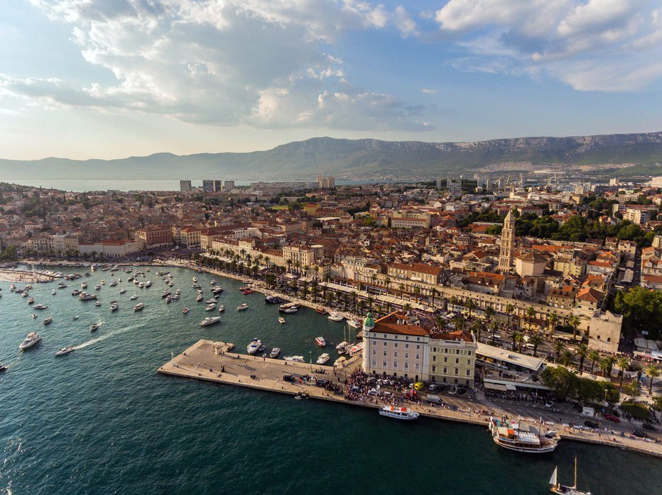 Fotografija: Split je postal prestolnica razvrata. FOTO: Cropix