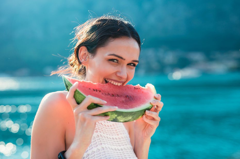 Fotografija: V lubenici se skrivajo številne koristi za naše telo. FOTO: Jovanmandic, Getty Images