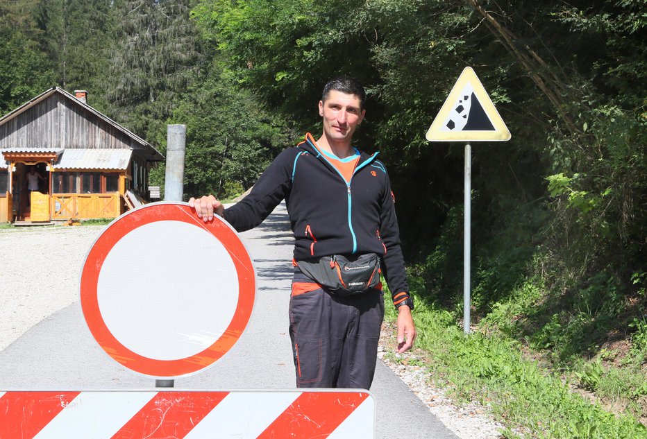 Fotografija: David Rogelj je bil več kot tri tedne odrezan od sveta. Foto: Dejan Javornik