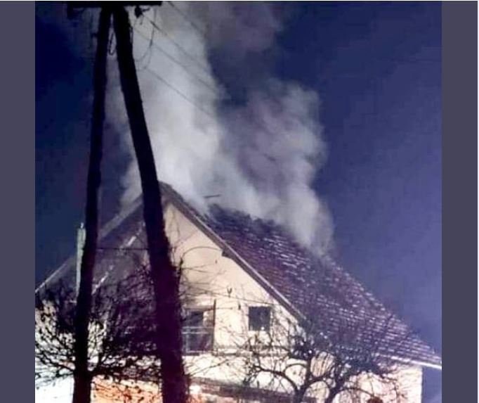 Fotografija: Na prizorišče je prvi prihitel vnuk in nečak Branko Kralj, a je bila hiša že v ognju. FOTO: Osebni arhiv