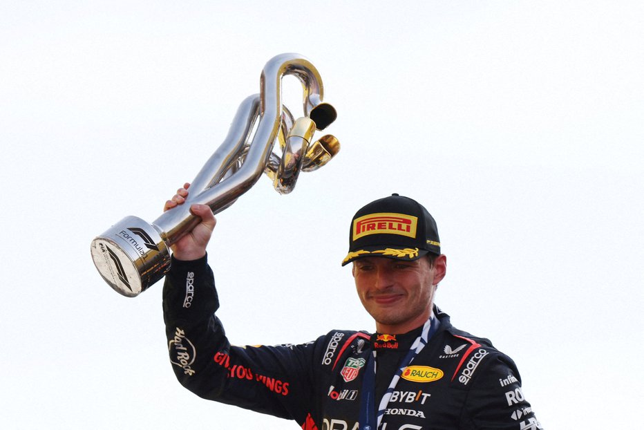 Fotografija: Max Verstappen pridno zbira pokale. FOTO: Claudia Greco, Reuters