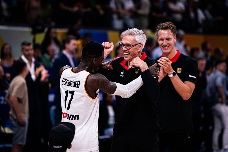 Fotografija: Arhitekta nemškega podviga, selektor Gordon Herbert in kapetan Dennis Schröder. FOTO: FIBA