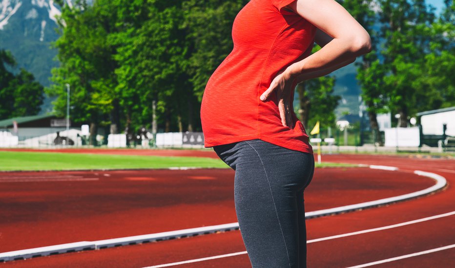 Fotografija: Zdaj vem, da tek ni samo nenevaren med nosečnostjo, zdrav in koristen je tako za mamo kot otroka v maternici. FOTO: Arhiv Polet/Shutterstock