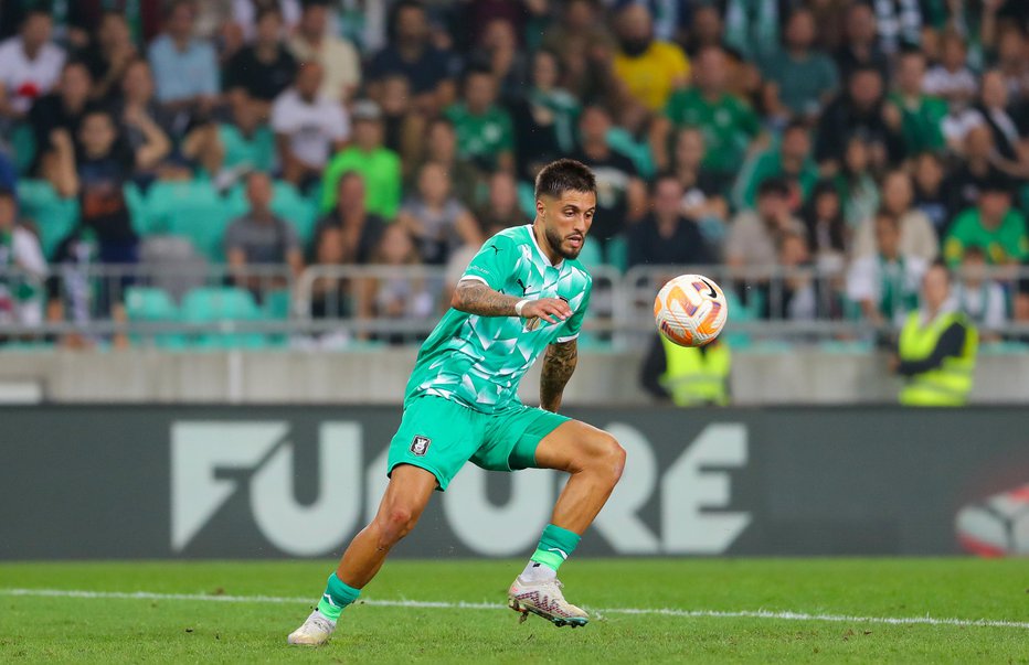 Fotografija: Z bele točke je Rui Pedro zabil svoj sedmi prvenstveni gol v sezoni in Olimpiji odprl pot do zmage v vroči Rogaški Slatini. FOTO: Matej Družnik