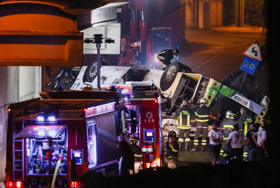 Fotografija: V nesreči je umrlo 21 ljudi. FOTO: Claudia Greco/Reuters