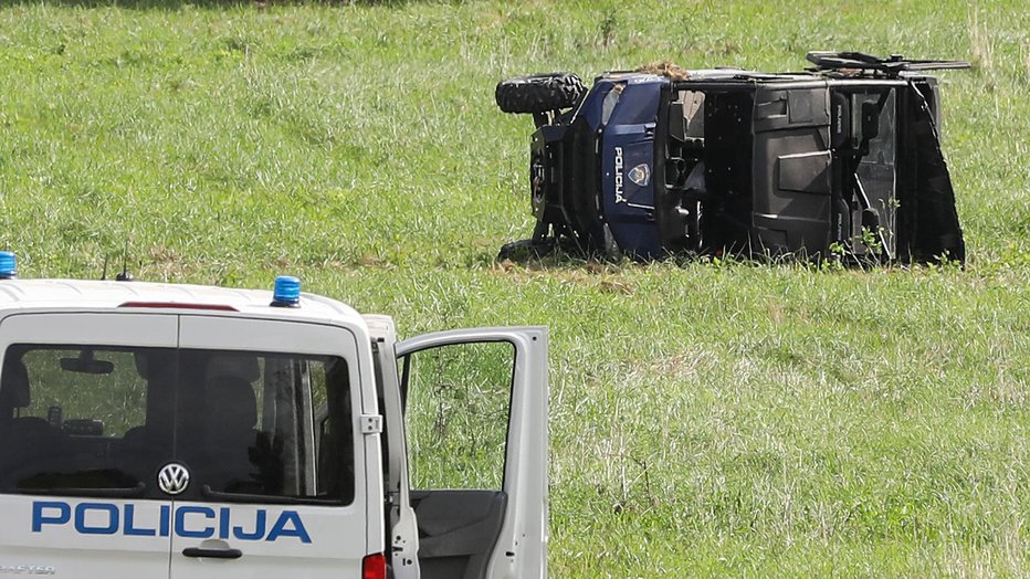 Fotografija: Poškodovani so še trije policisti. FOTO: Jurica Galoic/pixsell