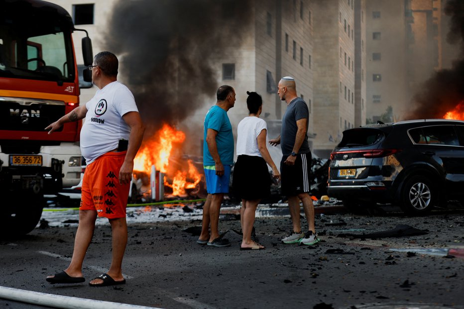 Fotografija: Po napadu. FOTO: Amir Cohen, Reuters