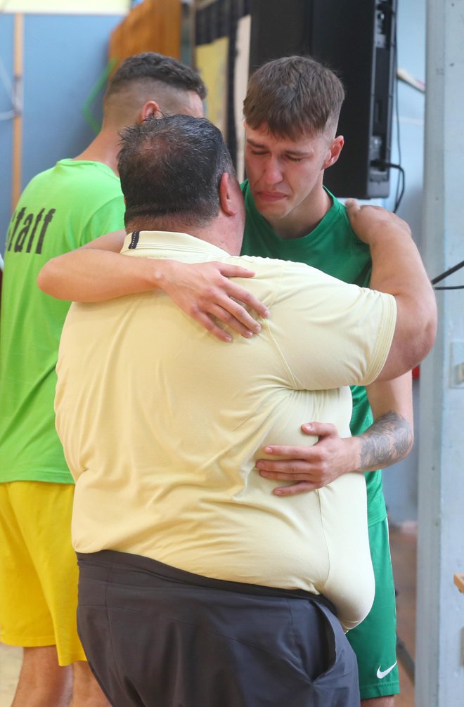 Jože Robič je zadnjič bodril in tolažil sinove prijatelje. FOTO: Dejan Javornik