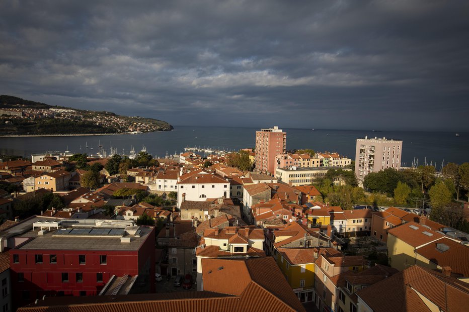 Fotografija: Koper. FOTO: Jože Suhadolnik, Delo