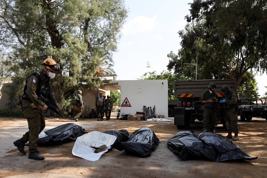 Fotografija: Našli so 200 trupel. FOTO: Violeta Santos Moura Reuters