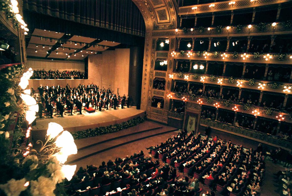 Fotografija: Teatro Massimo je največja operna hiša v Italiji ter ena največjih v Evropi. FOTO: Tony Gentile, Reuters 