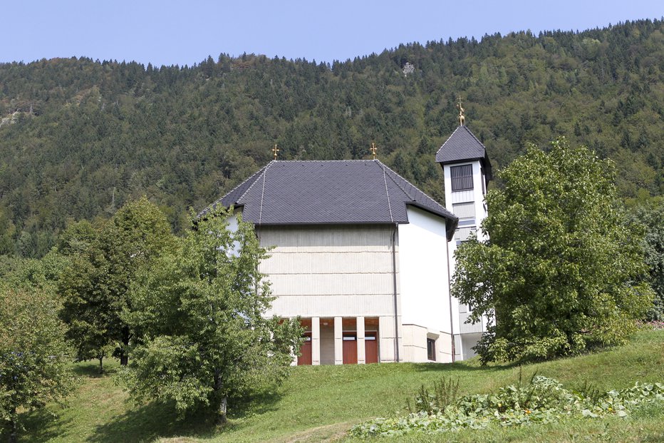 Fotografija: Dražgoše so od leta 1876 samostojna župnija. FOTO: Marko Feist