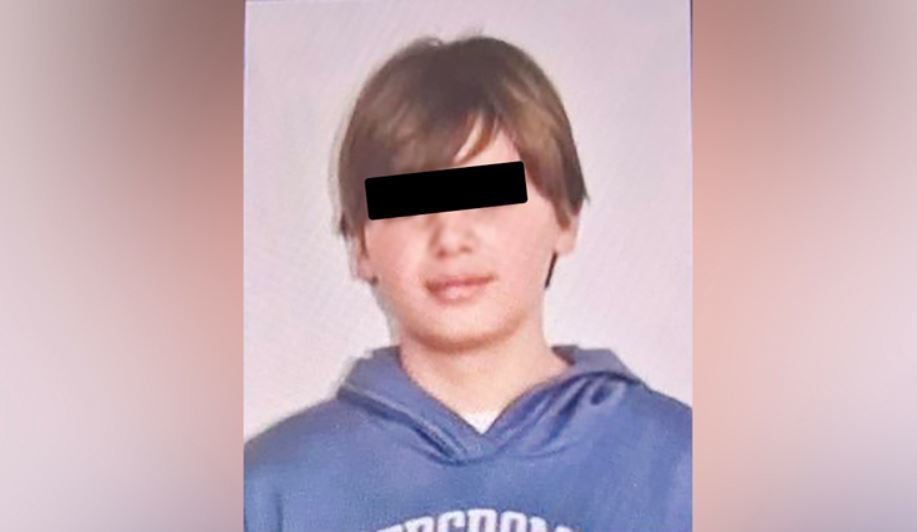 Fotografija: Obvestila o podtaknjeni bombi je prejelo več osnovnih in srednjih šol, med njimi je tudi osnovna šola Vladislava Ribnikarja, kjer se je maja zgodil strelski napad, v katerem je 13-letni učenec ubil deset ljudi. FOTO: Zaslonski Posnetek