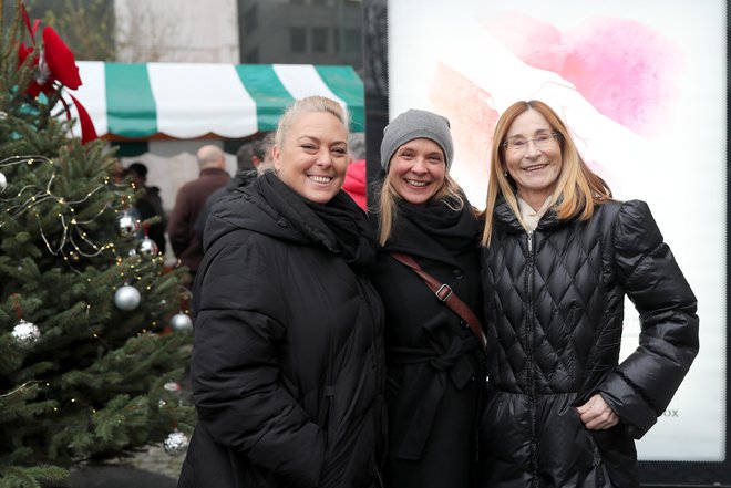 Moči so združile tudi Saša Leben, direktorica Formitasa, Živa Logar, koordinatorka Verige dobrih ljudi, in direktorica Mediane Janja Božič Marolt. FOTO: Blaž Samec