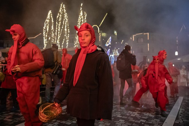 Utrinek iz Miklavževega tradicionalnega sprevoda v Ljubljani