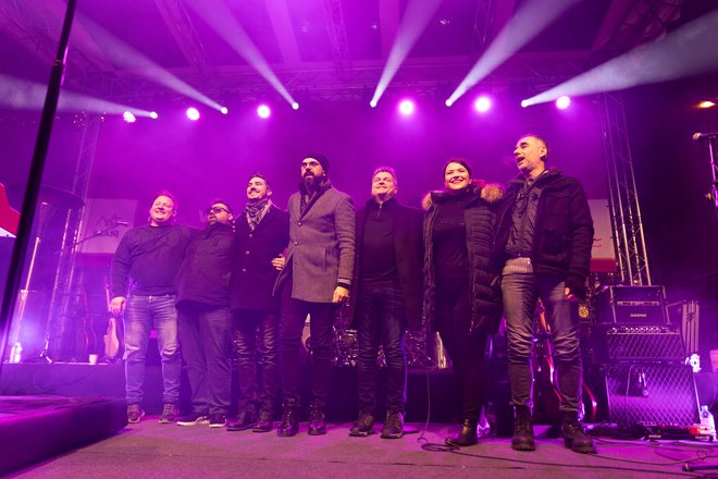 Petar Grašo z ekipo izurjenih glasbenikov vedno naredil nepozaben žur. FOTO: Mediaspeed.net