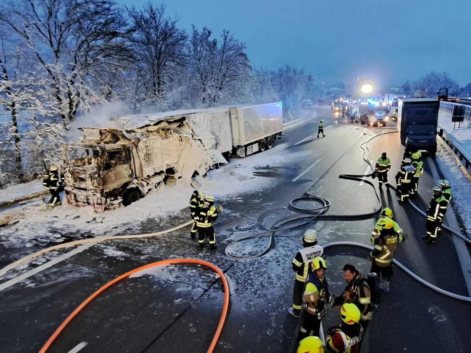 Fotografija: Posredovalo je 24 gasilcev. FOTO: PGD Miesbach