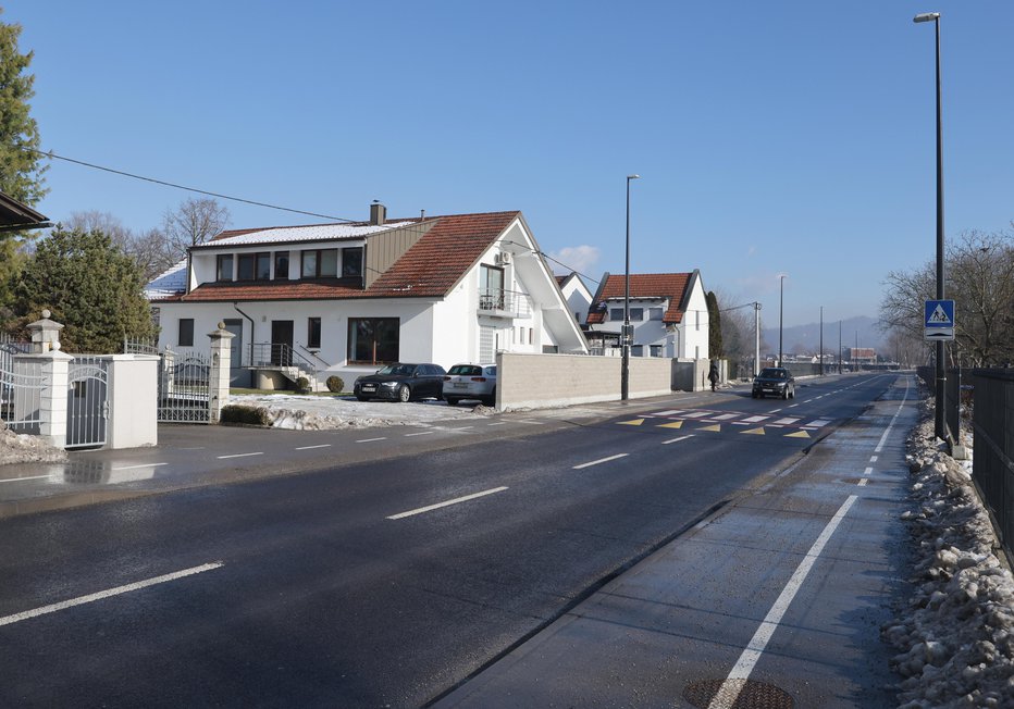 Fotografija: Tu je oktobra 2020 izgubil oblast nad vozilom in se izmuznil našim možem postave. FOTO: Dejan Javornik