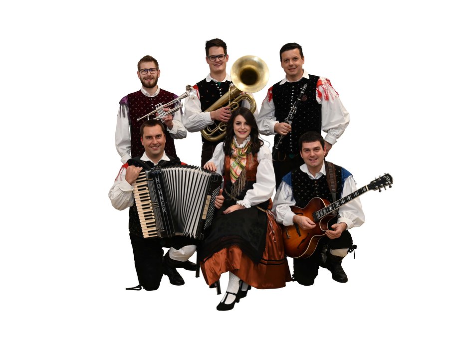 Fotografija: Prleški kvintet je tipičen narodnozabavni kvintet, v dveh desetletjih je postal zelo prepoznaven. FOTO: arhiv ansambla